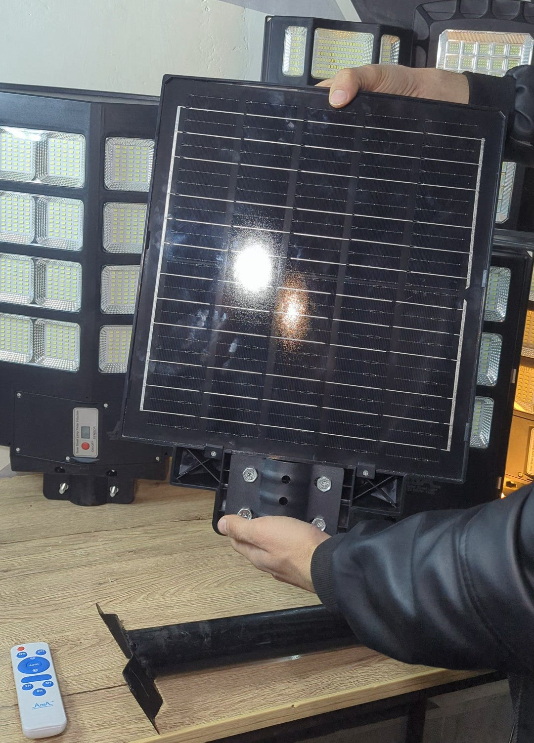 300W Solar Street Light | Remote control | 8-12 Hours Battery Backup | Complete Fitting Accessories