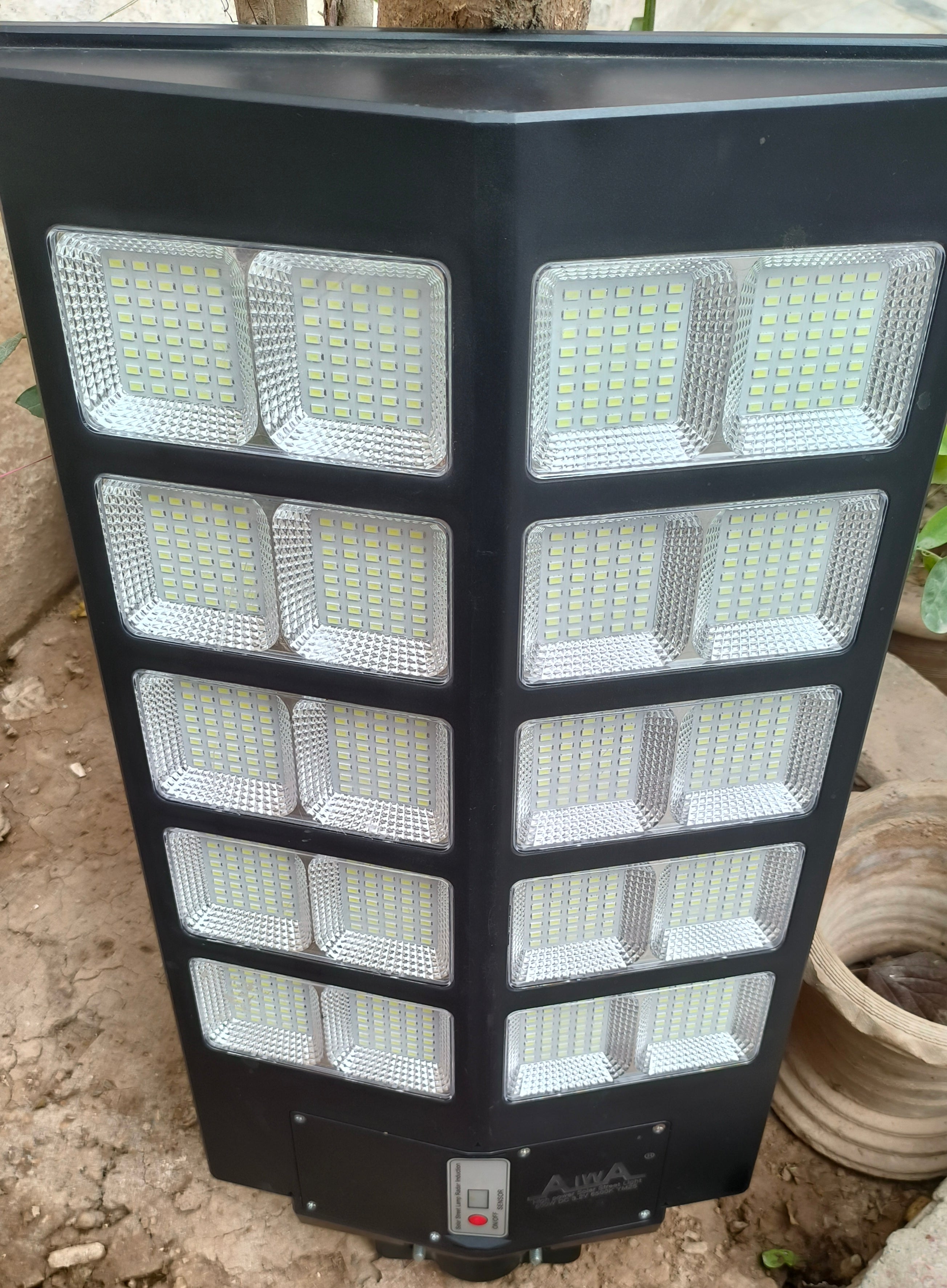 500W Solar Street Light 10 to 12 Hours Full Night Battery backup