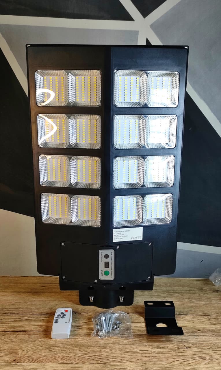 400W Solar Street Light | Remote control | 8-12 Hours Battery Backup | Complete Fitting Accessories